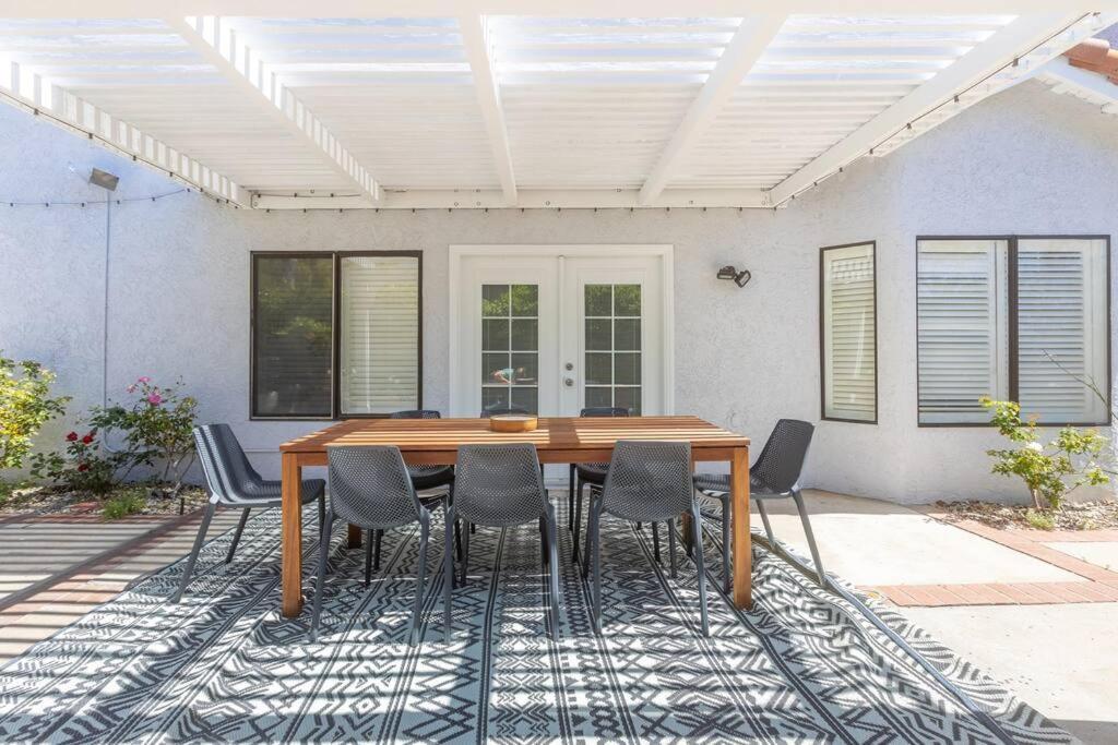 Hilltop With Private Pool And