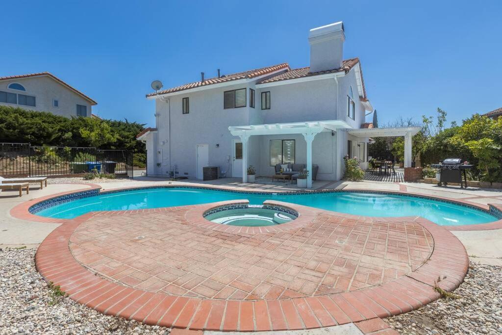Hilltop With Private Pool And Hébergement de vacances
